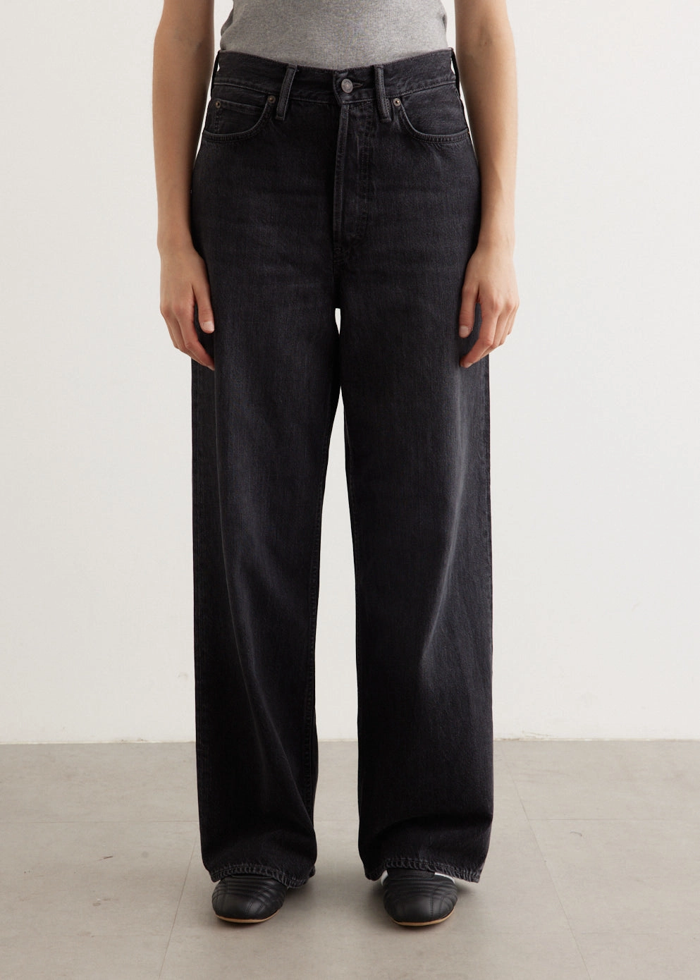 1981F Loose Jeans