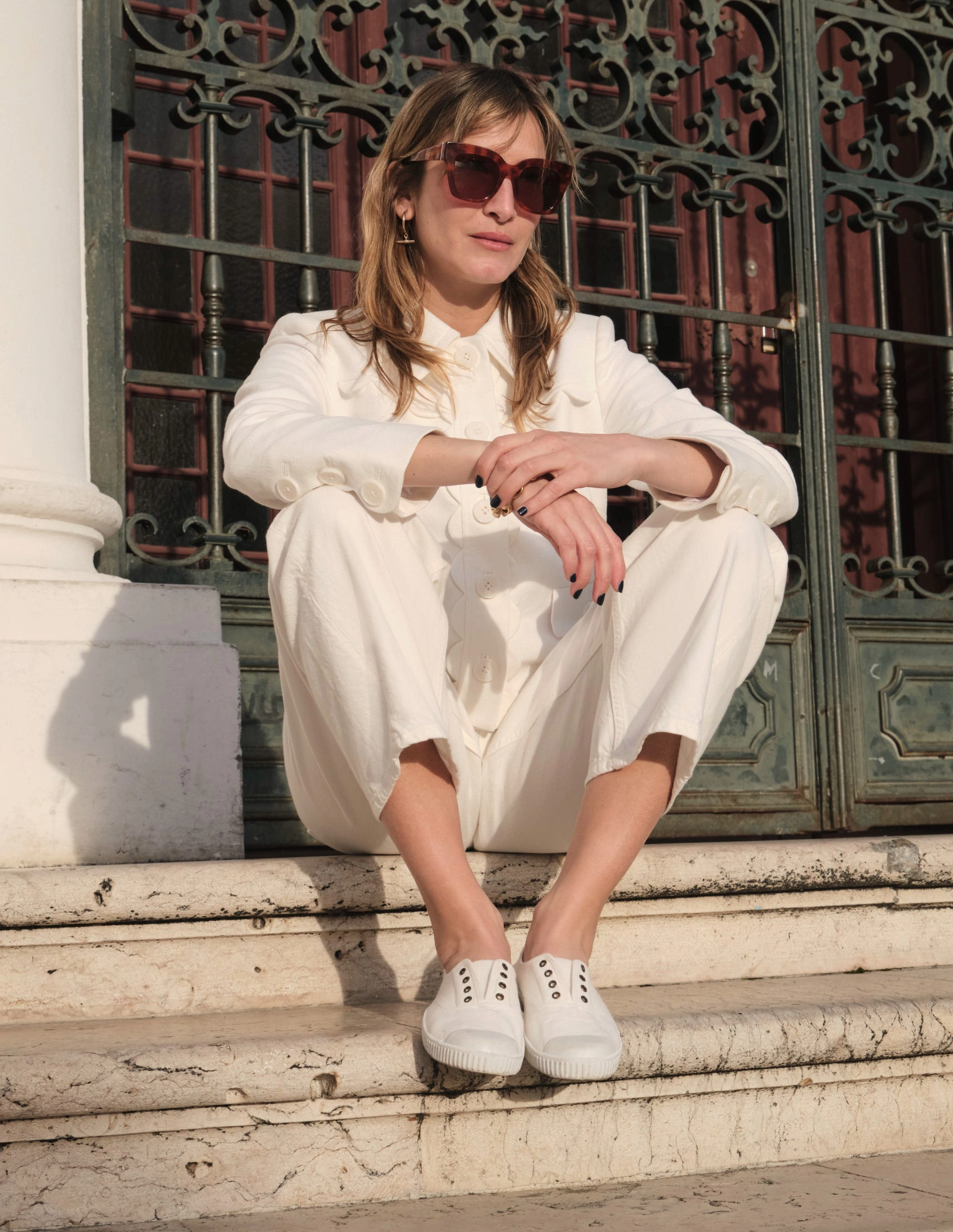 Barrel Leg Jeans-White