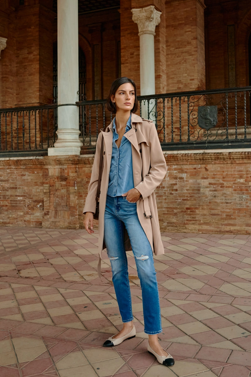 Diana Essentials High Rise Slim Straight Jeans