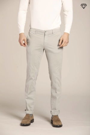 New York men's  chino pants in gabardine  stretch regular fit ①