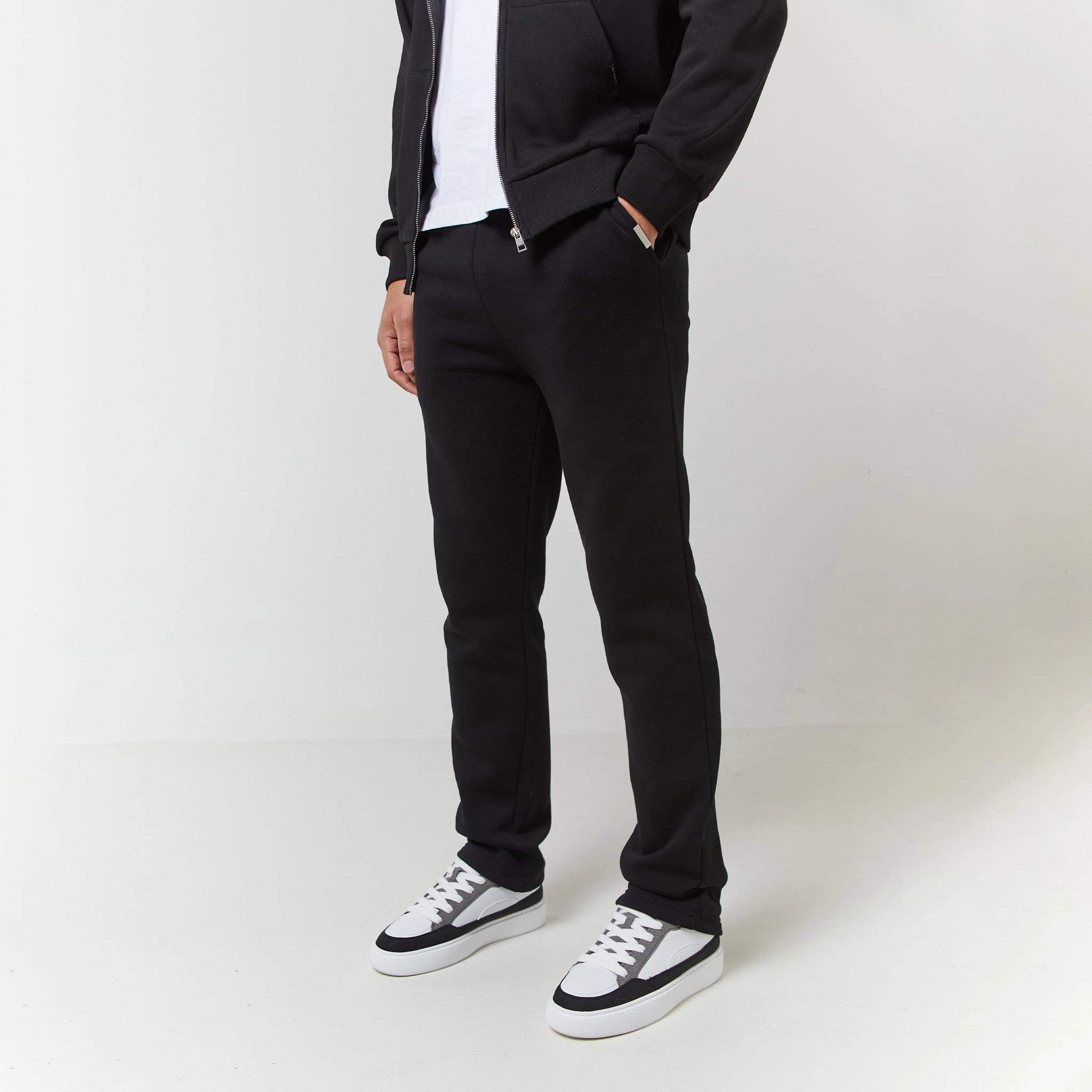 Relaxed Fit Open Hem Jogger | Black
