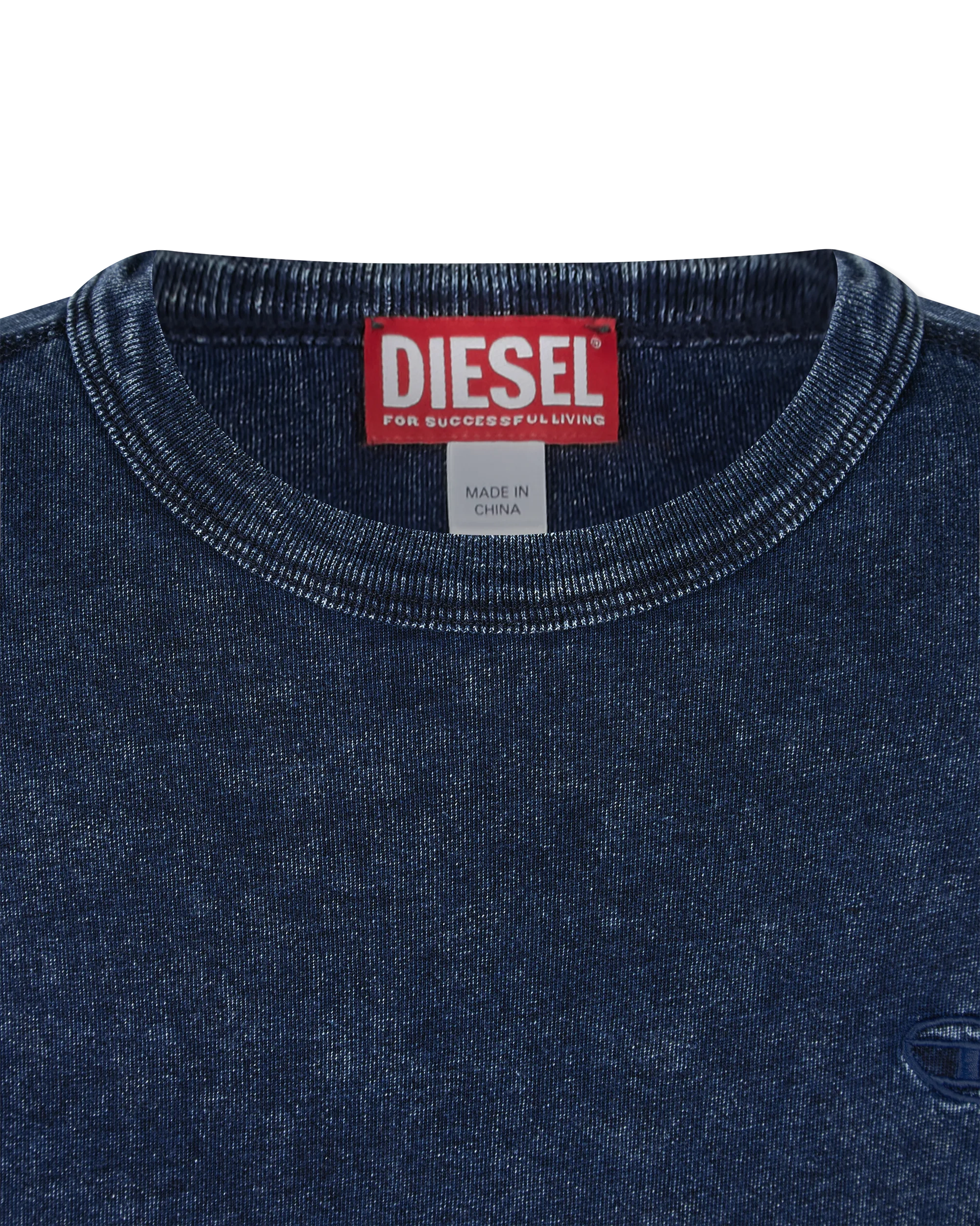 T-Adjind T-Shirt