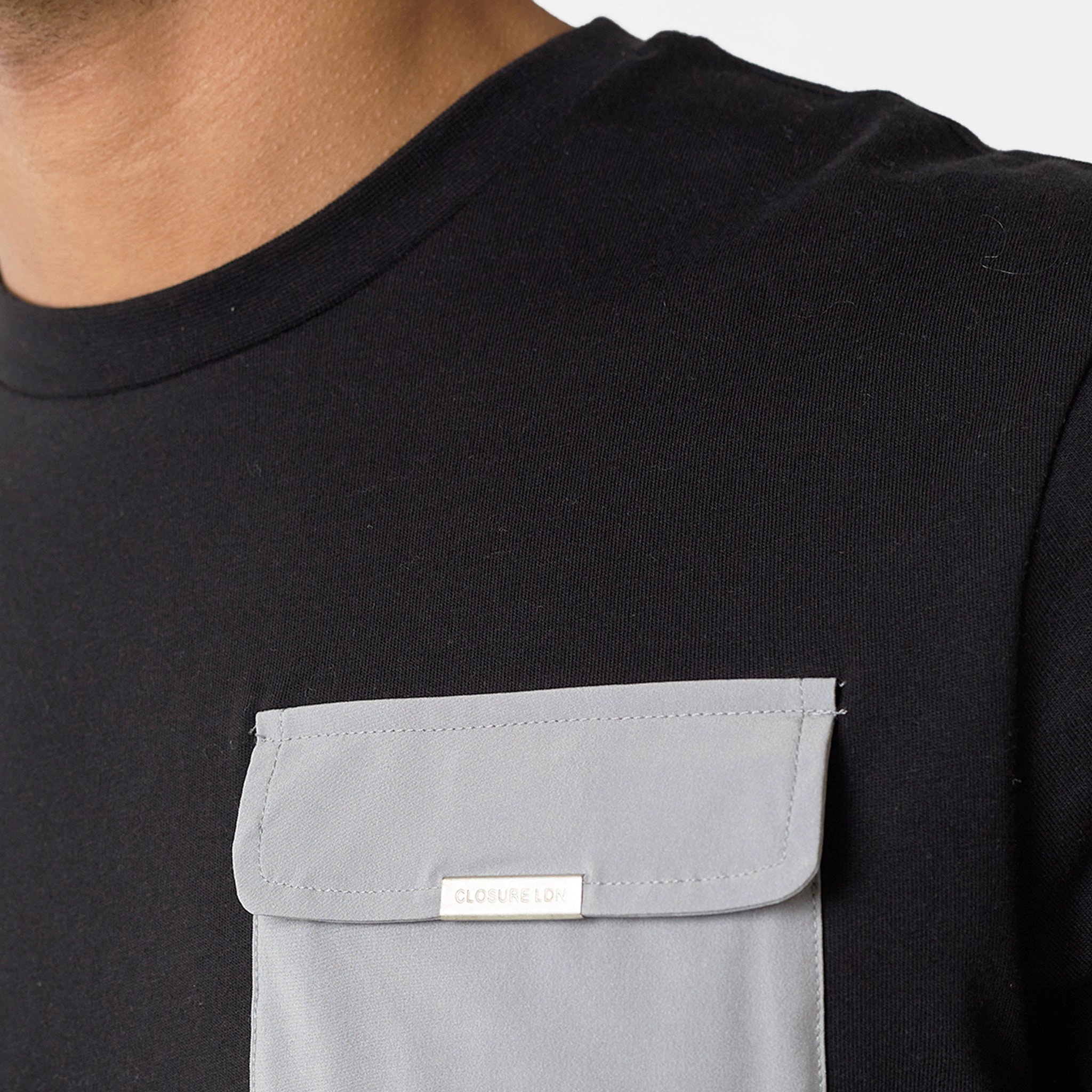 Tech Nylon Pocket T-Shirt | Black Grey