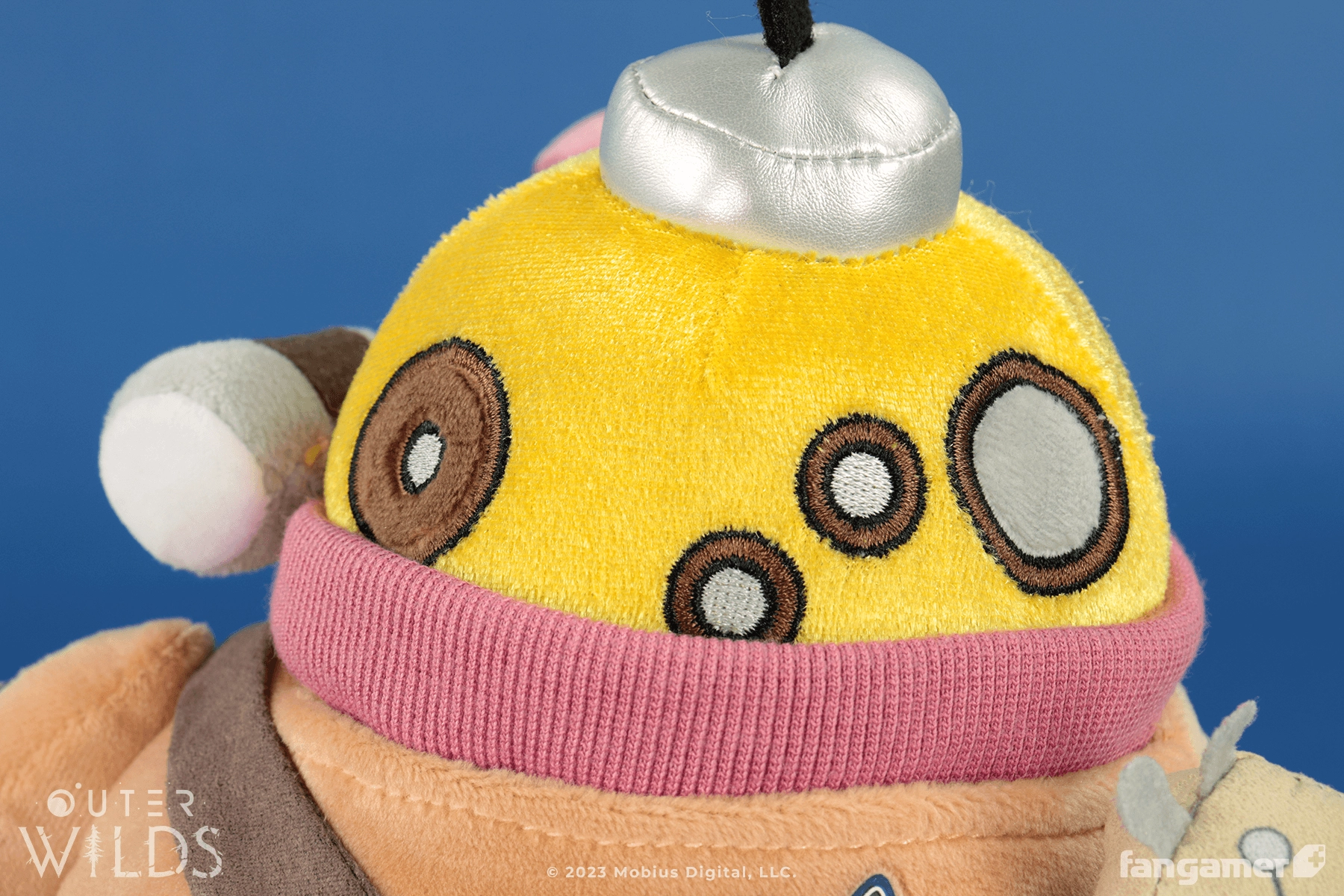 Traveler Riebeck Plush