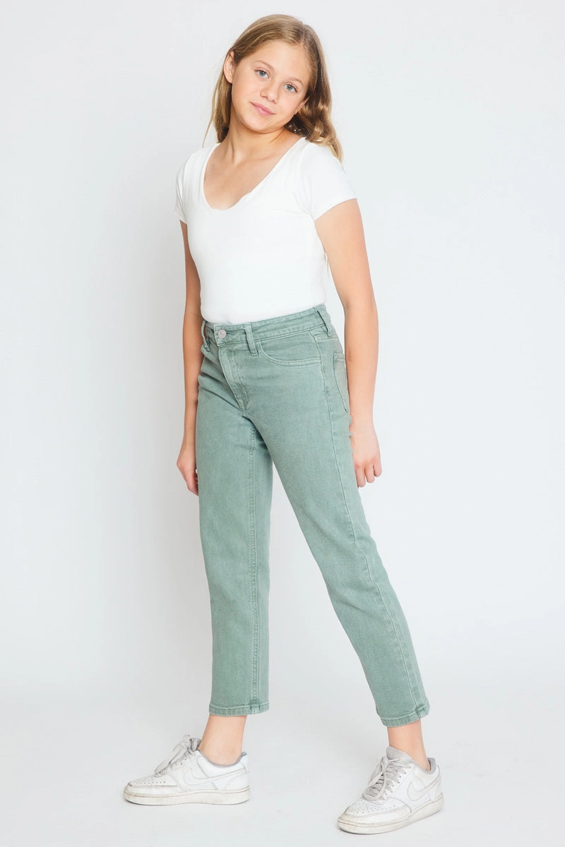 Uniqua Ultra High Rise 90's Straight Kid Jeans
